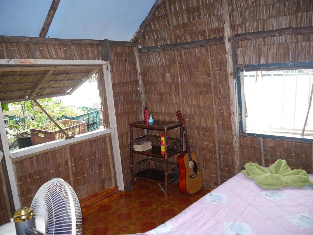 New Phiman Riverview Guesthouse Bangkok Exterior photo